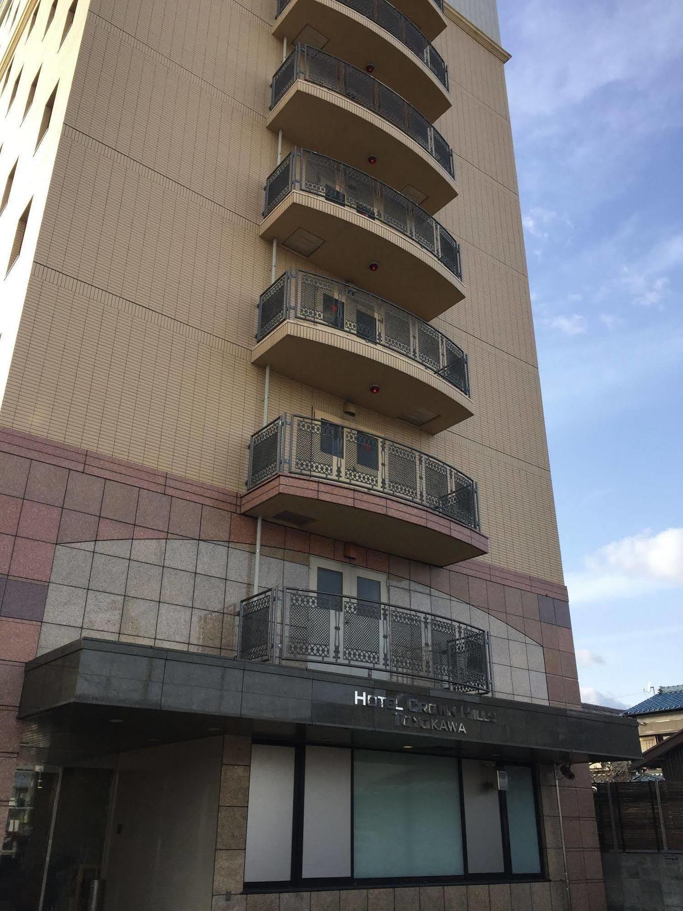 Hotel Crown Hills Toyokawa Exterior foto